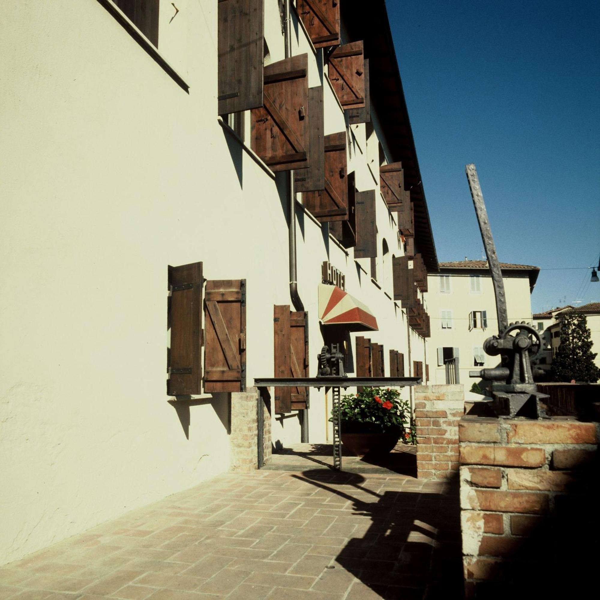 La Vecchia Cartiera Hotel Colle Val D'Elsa Exterior foto